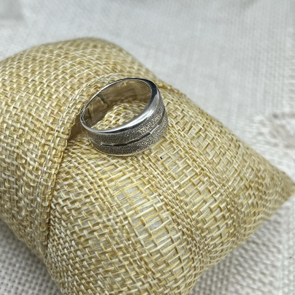 Vintage .999 Fine Silver Textured Band Ring – Size 5.75, Made in Costa Rica